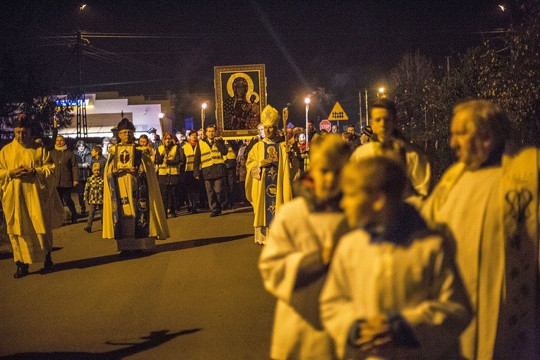Tobie się zawierzamy w Chrośli