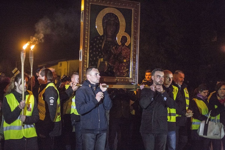 Tobie się zawierzamy w Chrośli