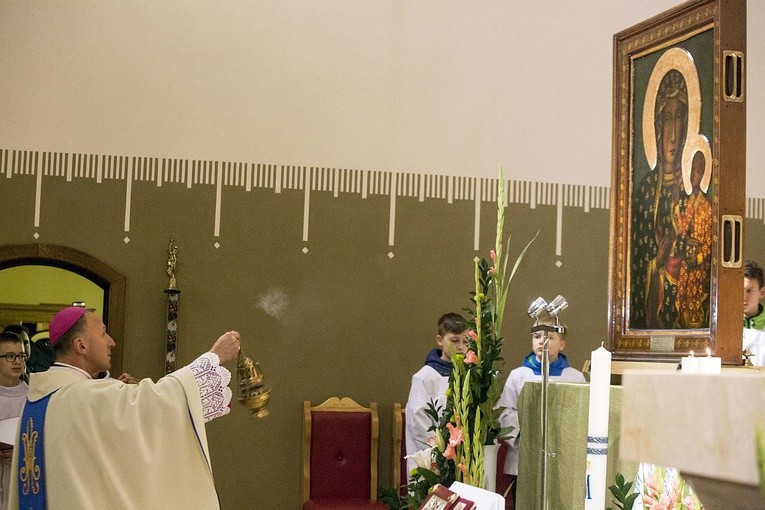 Tobie się zawierzamy w Chrośli