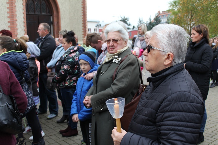 Relikwie św. Hiacynty i Franciszka w Pieszycach 