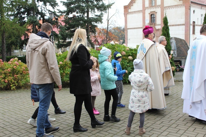 Relikwie św. Hiacynty i Franciszka w Pieszycach 