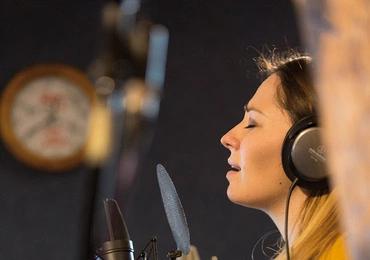 Gabriela Gąsior, wokalistka gospel, jedna z boheterek książki „Boża pasja”.