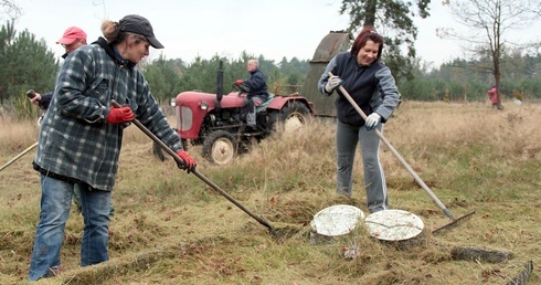 Posprzątają zapomniane cmentarze
