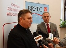 Brzeg rozpala ciepło...