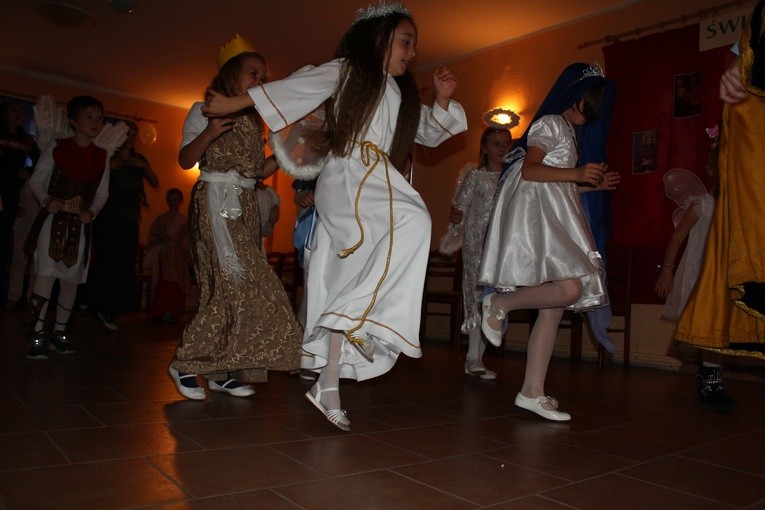 Bal Wszystkich Świętych w Szczytnej