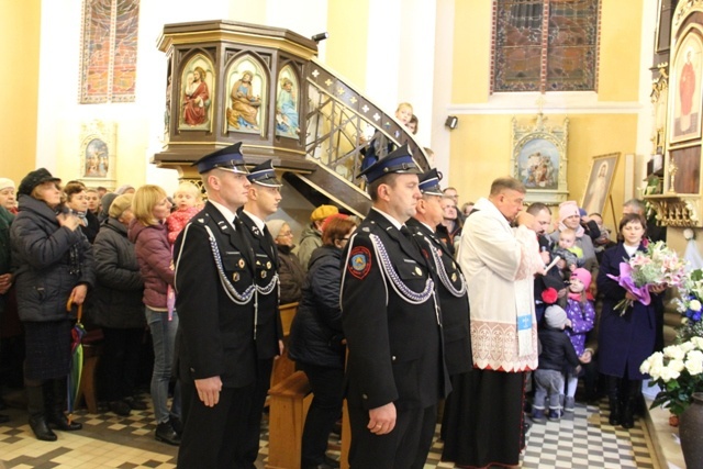 Maryja w Dębem Wielkim