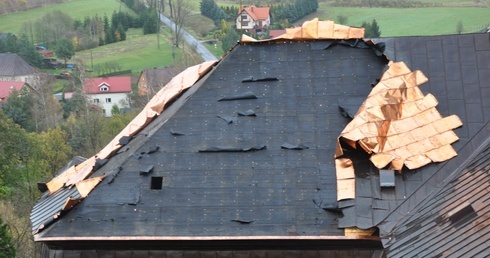 Wichura uszkodziła dach bazyliki