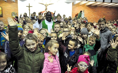 Dzieci z Koszalina pozdrowiły swoich rówieśników  z parafii Pabo w archidiecezji Gulu, gdzie pracuje  ks. David.