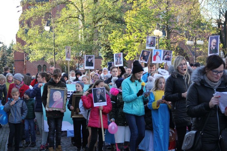 Święci na ulicach Drezdenka