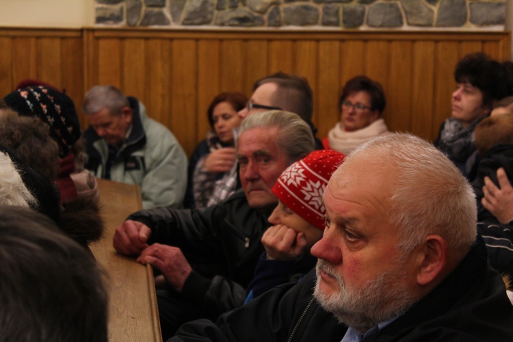 Zakończenie peregrynacj figurki Matki Bożej Fatimskiej w deicezji świdnickiej 