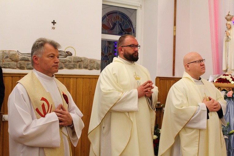 Zakończenie peregrynacj figurki Matki Bożej Fatimskiej w deicezji świdnickiej 