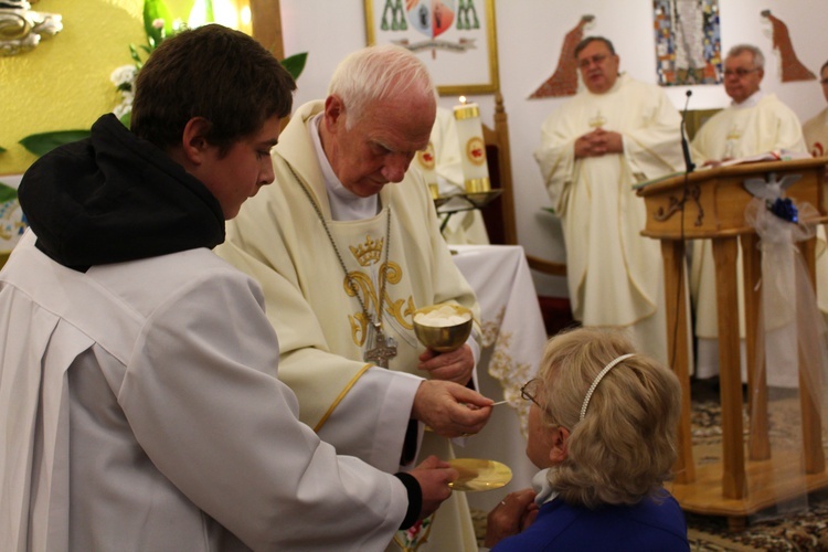 Zakończenie peregrynacj figurki Matki Bożej Fatimskiej w deicezji świdnickiej 