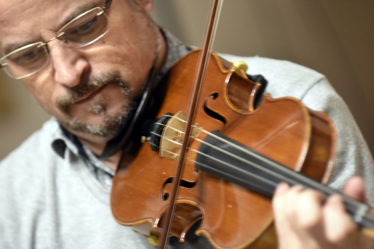 Próba przed koncertem Krzysztofa Pełecha i Sebastiana Reimanna