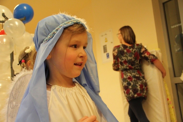 Święci i anioły w "Lupikowie"