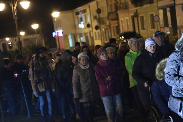 Procesja różańcowa w Żabnie