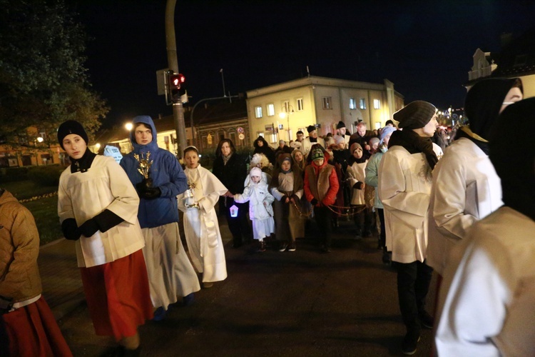 Procesja różańcowa w Żabnie