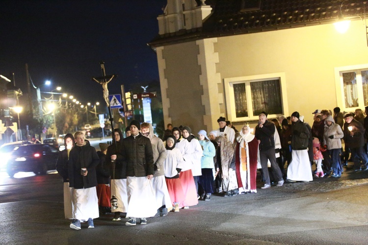 Procesja różańcowa w Żabnie