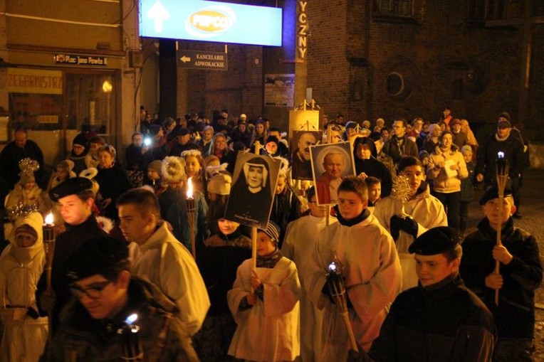​"Marsz świętych ze Świętymi" w Świebodzinie