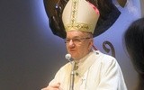 Abp Stanisław Budzik przewodniczył Mszy na cmentarzu przy ul. Lipowej