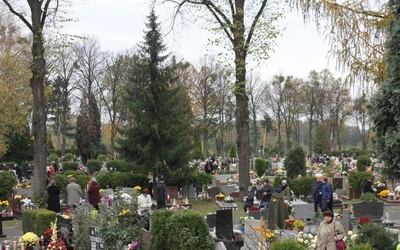 Nabożeństwo na cmentarzu Centralnym w Gliwicach