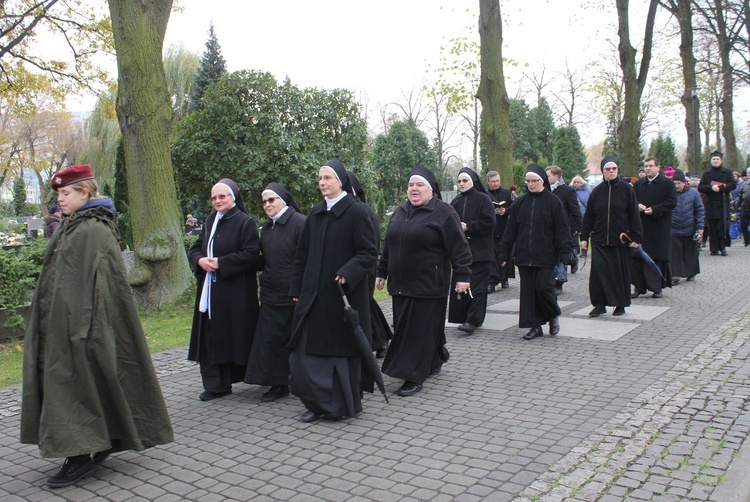 Nabożeństwo na cmentarzu Centralnym w Gliwicach