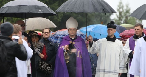 Uchylone bramy wieczności