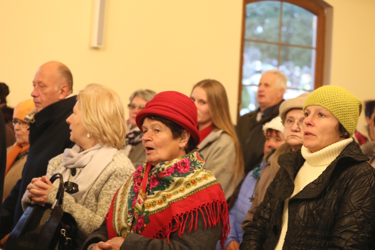 Poświęcenie kaplicy cmentarnej w Wieprzu