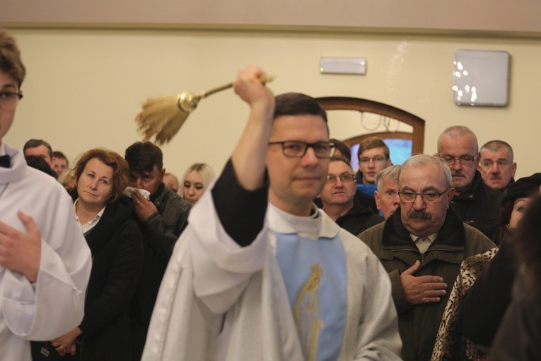 Poświęcenie kaplicy cmentarnej w Wieprzu