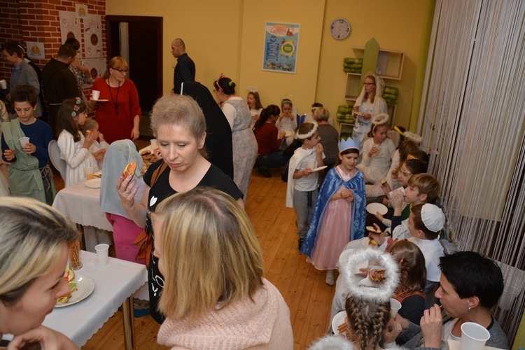 Bal świętych w parafii św. Elżbiety we Wrocławiu