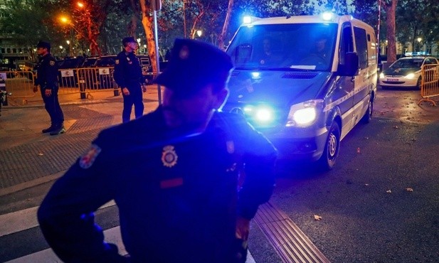Katalońscy ministrowie przewiezieni do więzienia