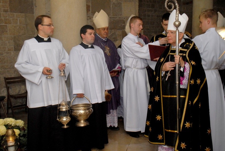 Bardziej doświadczali, co znaczy smutek przemijania