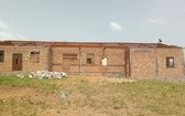 Rozbudowywa centrum kształcenia dla kobiet w Bouar.   