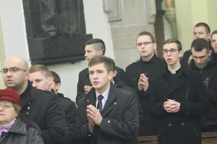 Modlitwa za zmarłych biskupów