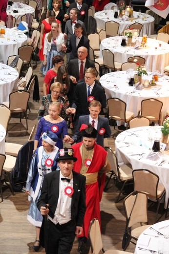 Bezalkoholowy Bal Niepodległościowy na zdjęciach