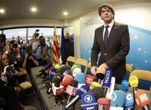 Puigdemont i jego czterech współpracowników oddali się w ręce policji
