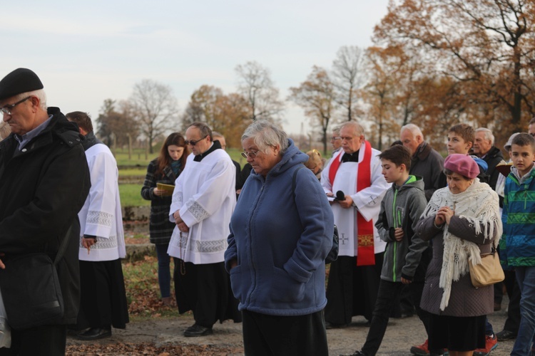 32. Droga Krzyżowa za zmarłych - w byłym KL Auschwitz-Birkenau - 2017