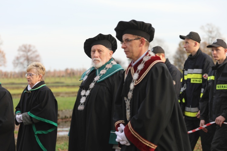 32. Droga Krzyżowa za zmarłych - w byłym KL Auschwitz-Birkenau - 2017