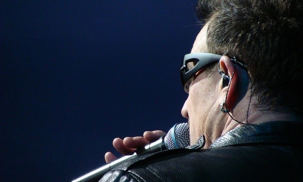 Elżbieta II, Bono, Madonna zamieszani w skandal "Paradise Papers"