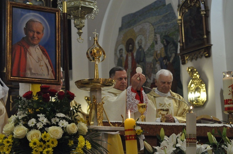 Relikwie św. Jana Pawła II w Jadownikach