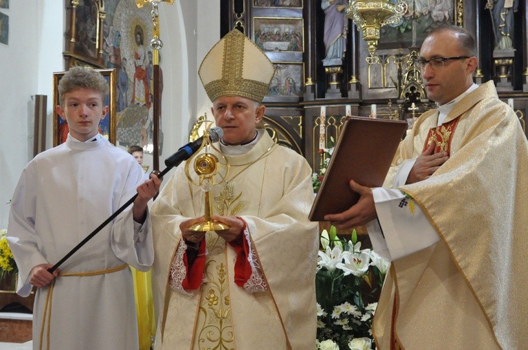 Relikwie św. Jana Pawła II w Jadownikach