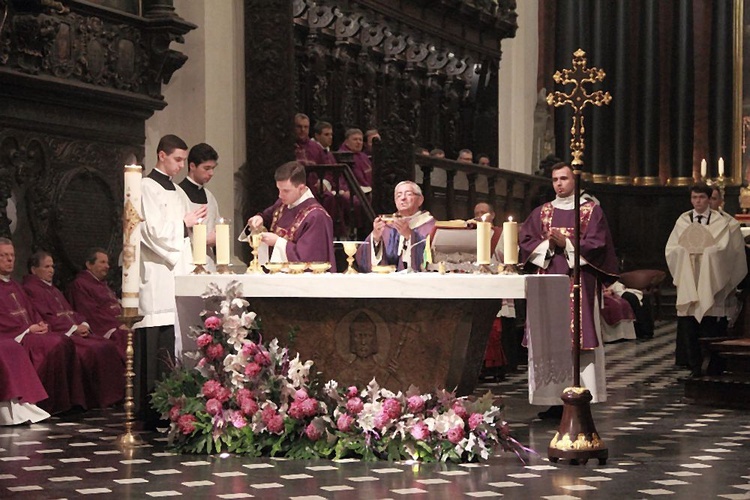 Msza za zmarłych biskupów i kapłanów