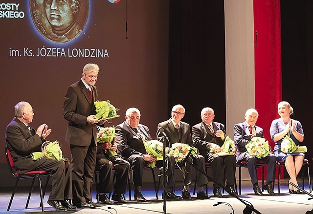 ▼	Medal z wizerunkiem patrona otrzymał w tym roku Antoni Mleczko.