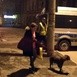 Szczęśliwa pani Grażyna wracająca z psem z mieszkania.