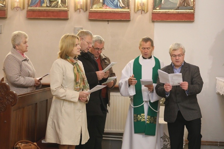 Gregoriański śpiew towarzyszył niedzielnym Mszom św. w Puńcowie