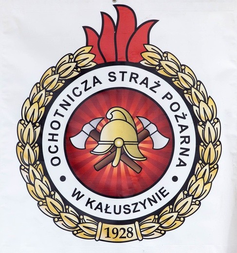 Młodzi strażacy