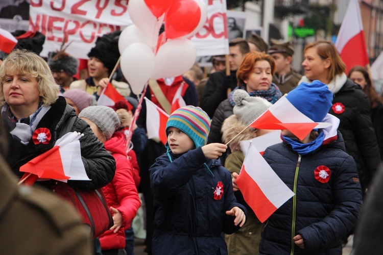 Marsz patriotyczny w Łowiczu