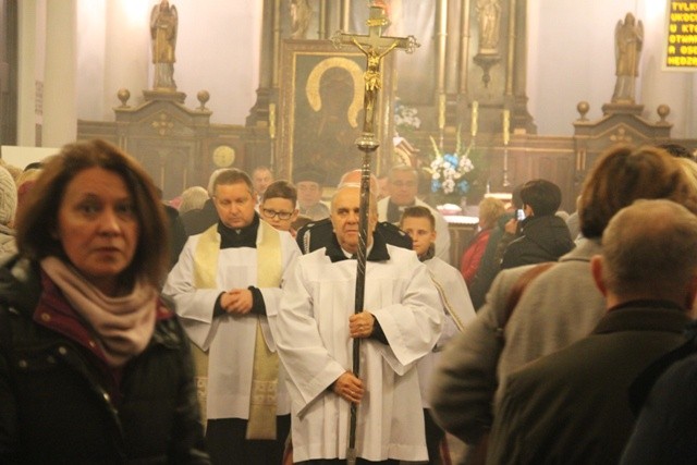 Wiązowna pożegnała Maryję