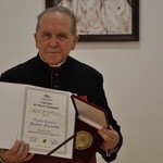 Ks. Jan Pasierbek odznaczony w Pietrzykowicach