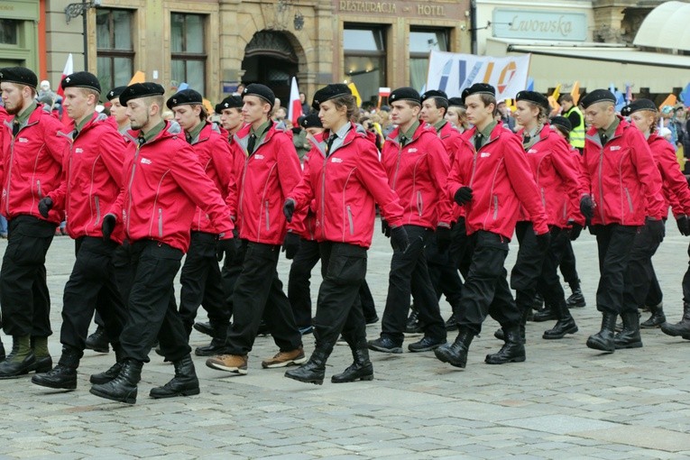 XVI Radosna Parada Niepodległości