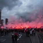 Tysiące flag pod hasłem "My chcemy Boga" 